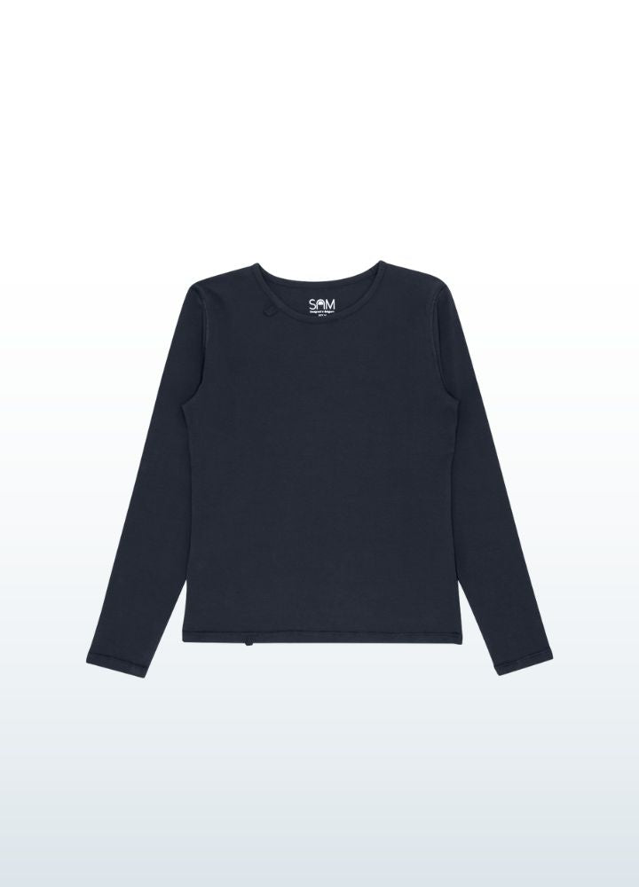 Long-sleeve blue without seams or labels for ultimate sensory friendly comfort, perfect for teens and adults with sensitive skin or high sensory needs. Pair with SAM's ZEN chewy fidget for reduced stress and improved focus.