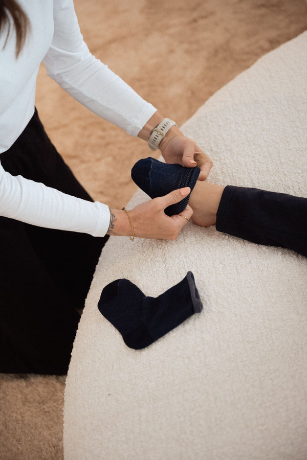 Blusss_Seamless soft bamboo SENS socks_Blue