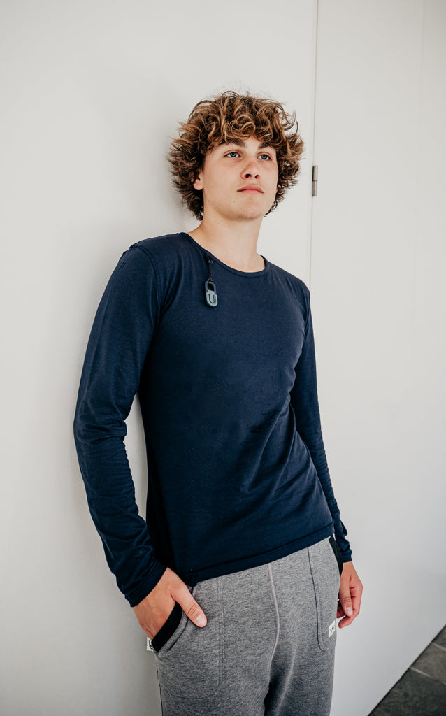 Blusss Zen Accessory a fashionable subtle chewy fidget ffor teens and adults with sensory needs. Solution for biting needs, restless hands, nail biting.