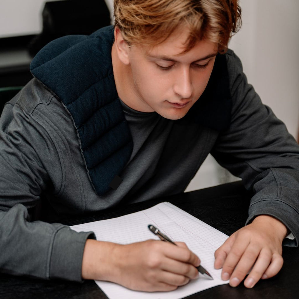 Le rôle des vêtements sensoriels dans une meilleure concentration et l’apprentissage