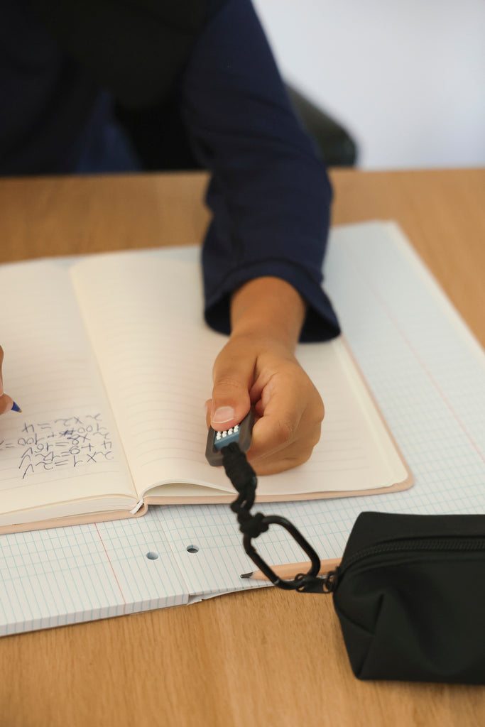 subtle chewy fidget for children - silent fidget kids_zenkey blusss