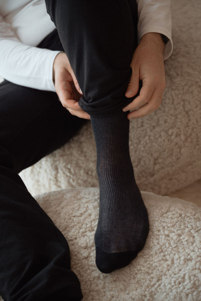 Soft seamess bamboo socks men and women_sensory friendly_Blusss