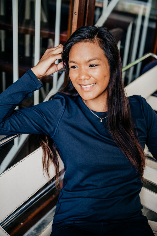 Long-sleeve blue without seams or labels for ultimate sensory friendly comfort, perfect for teens and adults with sensitive skin or high sensory needs. Pair with SAM's ZEN chewy fidget for reduced stress and improved focus.