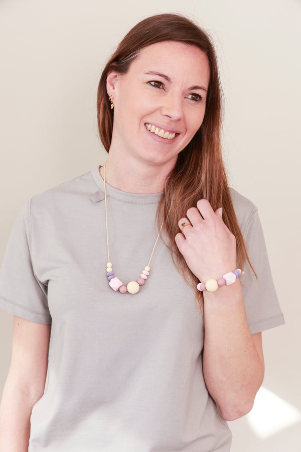 stylish chew and fidget necklace for women-Calmbeads - Blusss