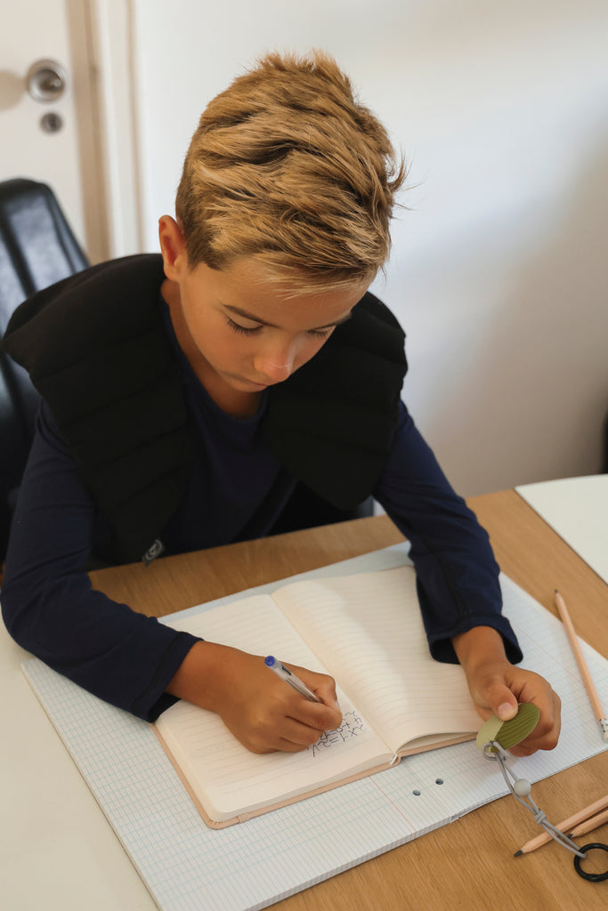 Een kind dat moet bewegen om te focussen?